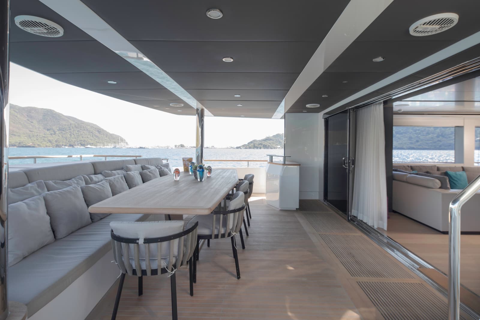 2019 Numarine 32XP - Photo 13
