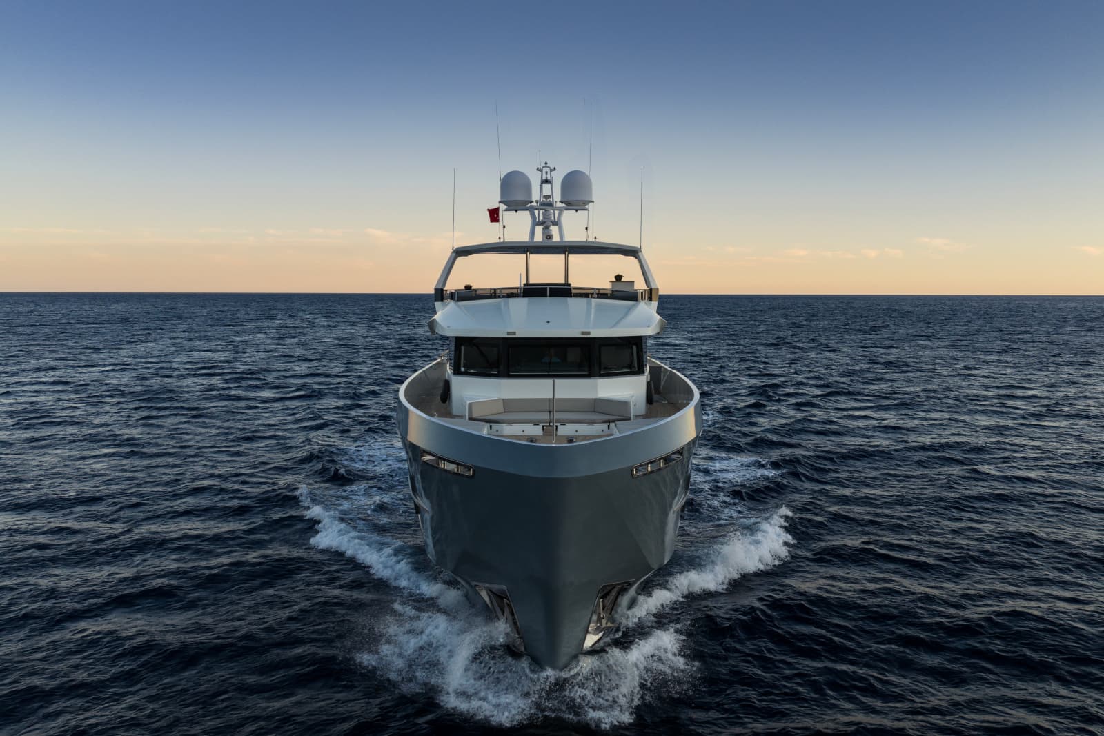 2019 Numarine 32XP - Photo 4