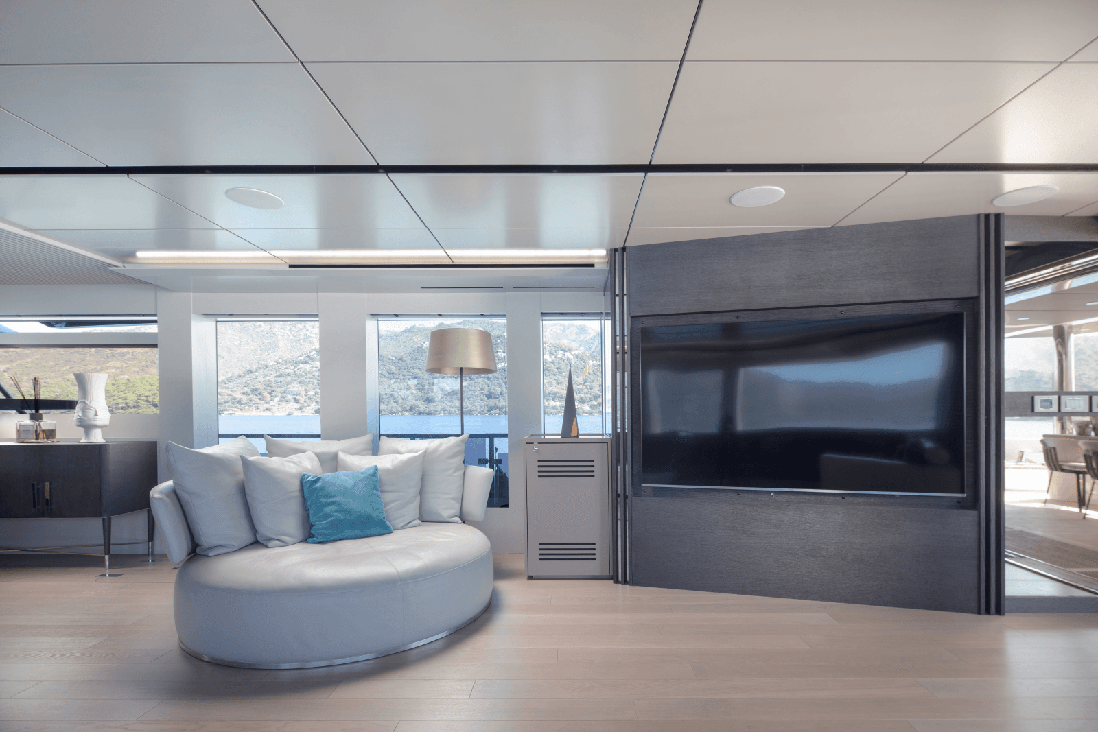 2019 Numarine 32XP - Photo 16