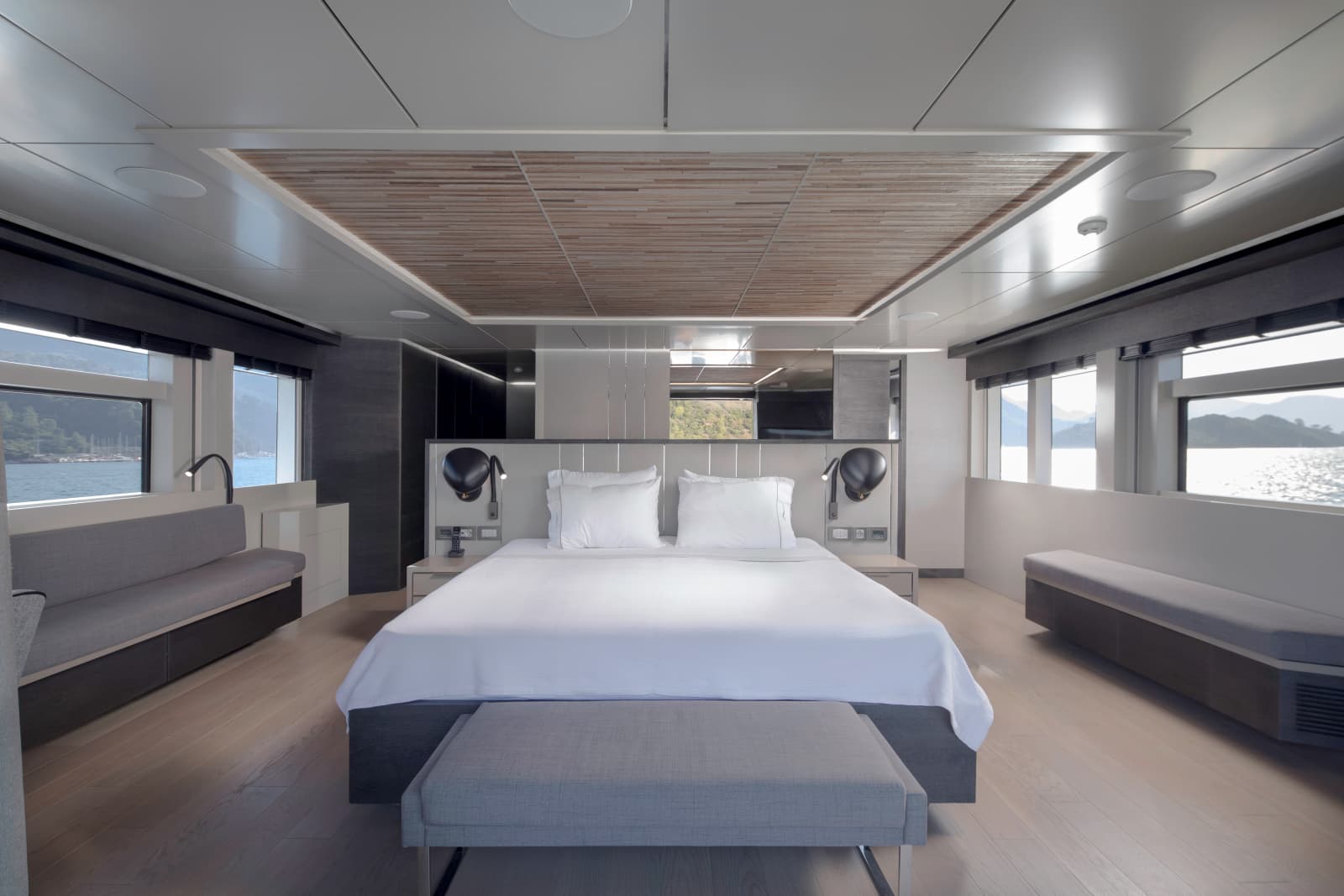 2019 Numarine 32XP - Photo 28