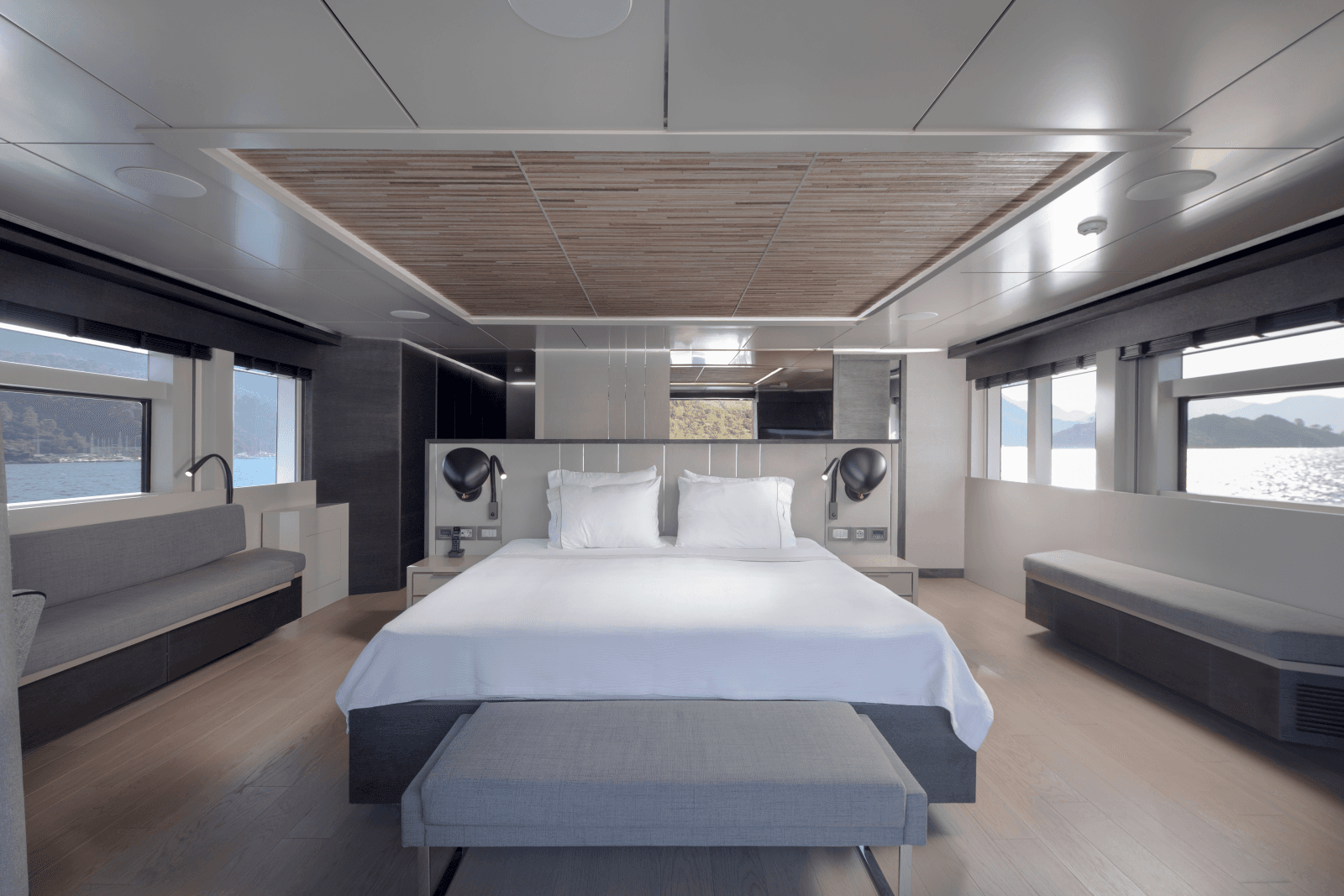 2019 Numarine 32XP - Photo 28