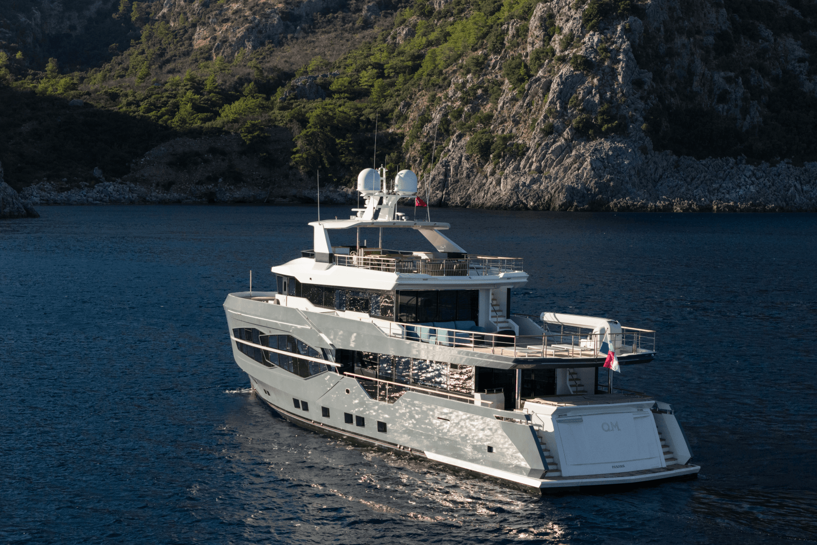 2019 Numarine 32XP - Photo 8