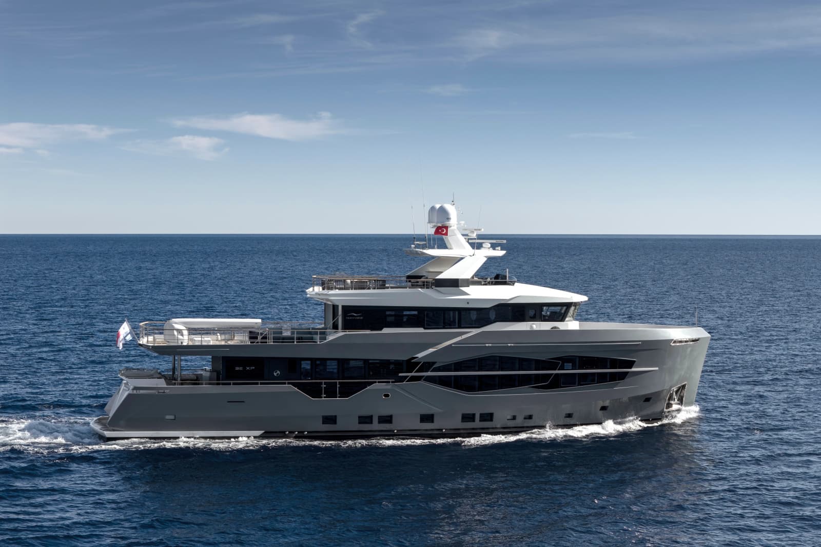 2019 Numarine 32XP - Photo 1