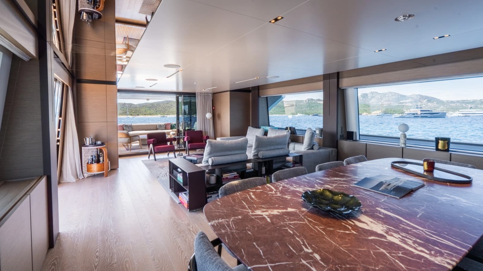 2024 Custom Line Navetta 33 - Photo 15