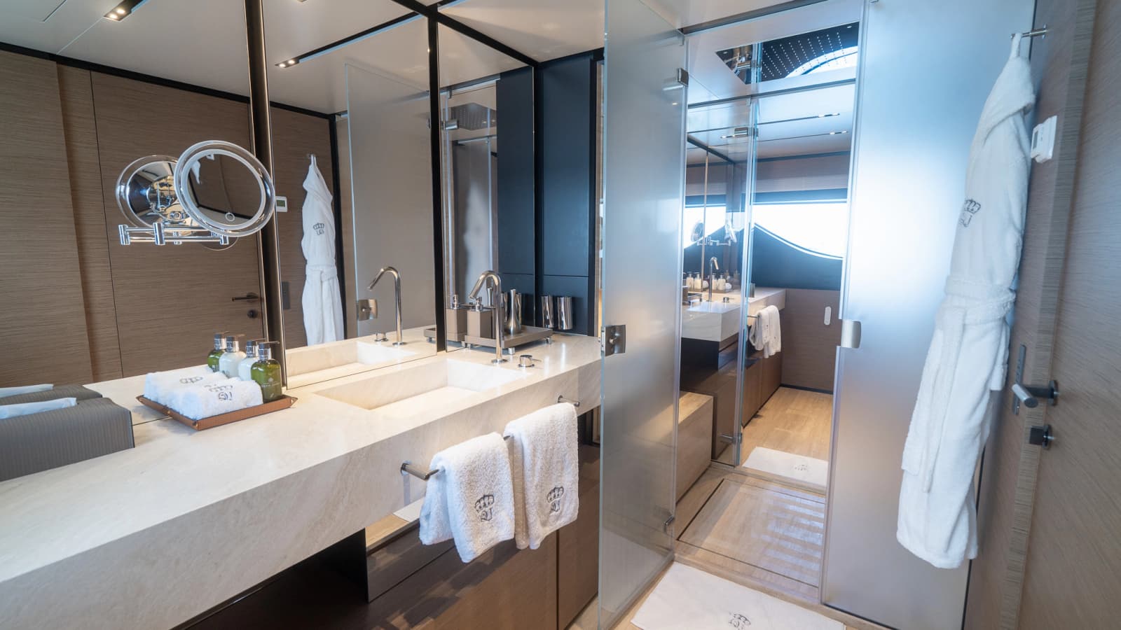 2024 Custom Line Navetta 33 - Photo 21