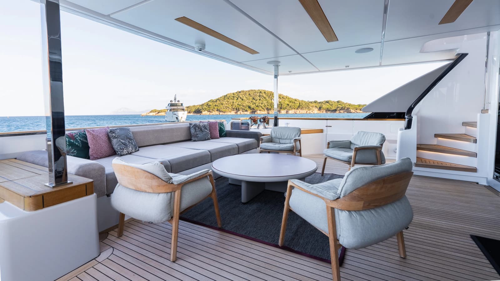 2024 Custom Line Navetta 33 - Photo 8