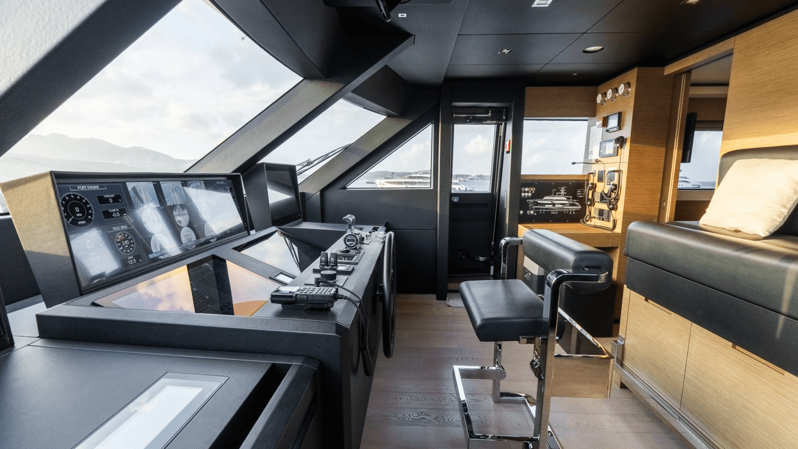 2024 Custom Line Navetta 33 - Photo 33