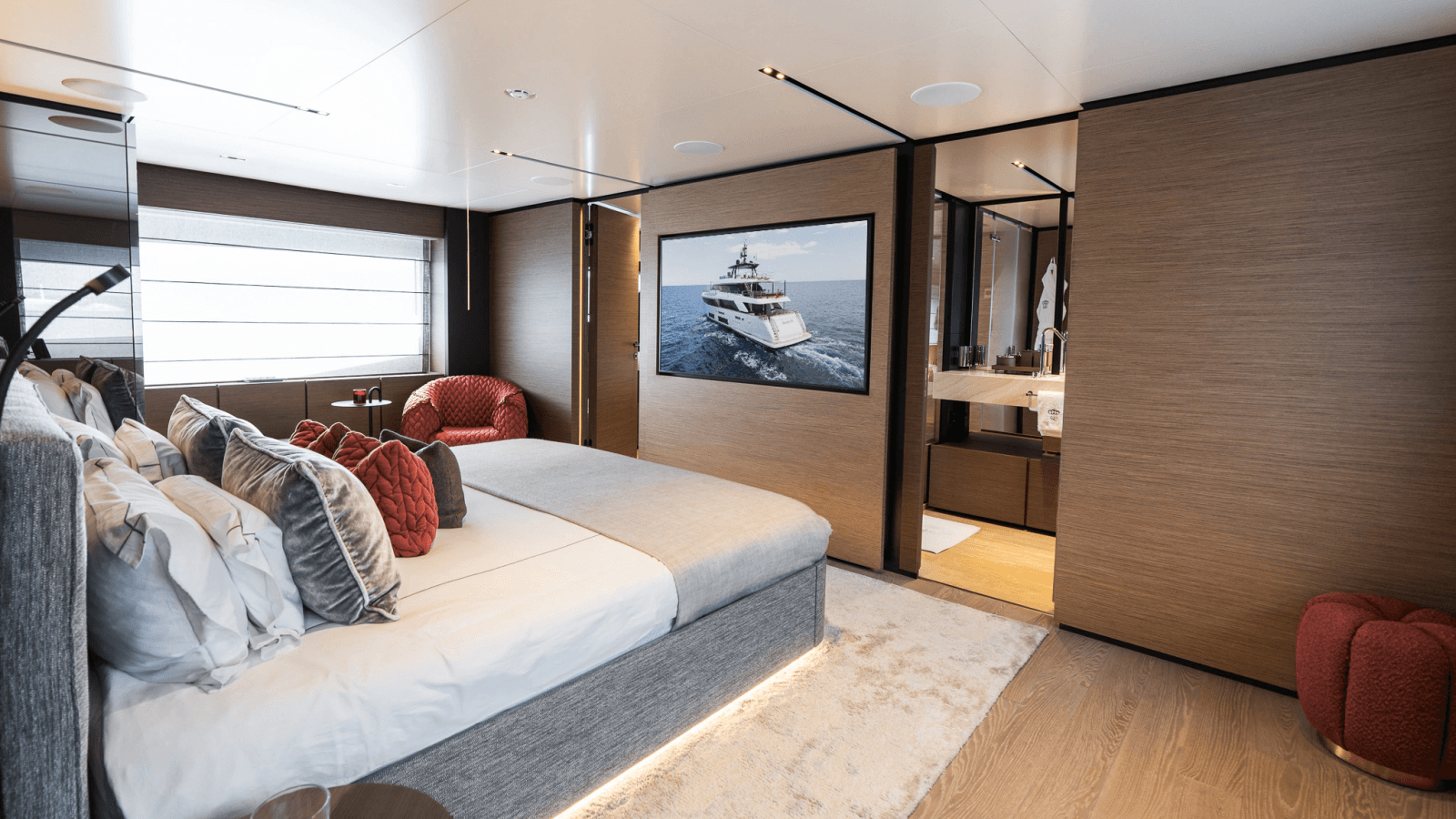 2024 Custom Line Navetta 33 - Photo 20