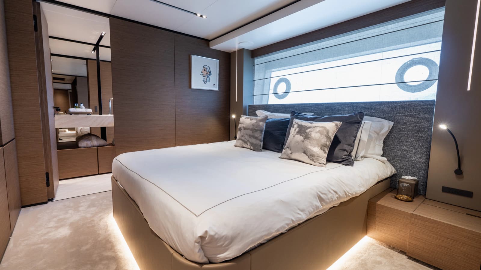 2024 Custom Line Navetta 33 - Photo 27
