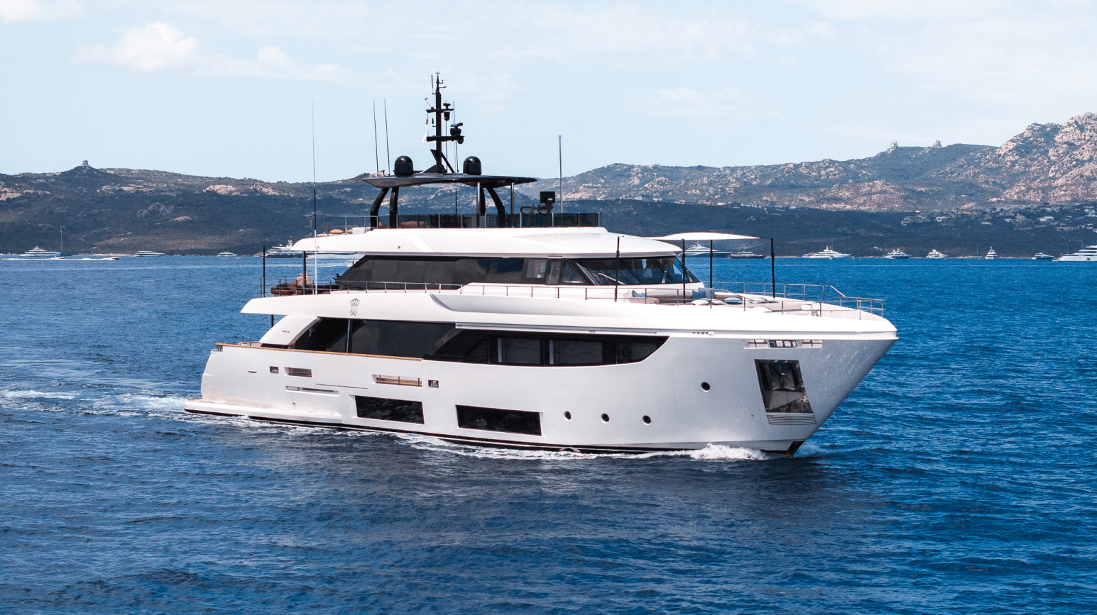 2024 Custom Line Navetta 33 - Photo 1