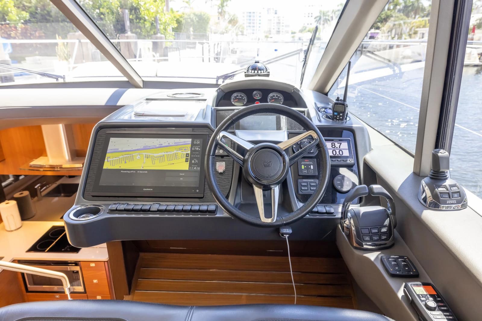 2020 Princess V50 - Photo 17
