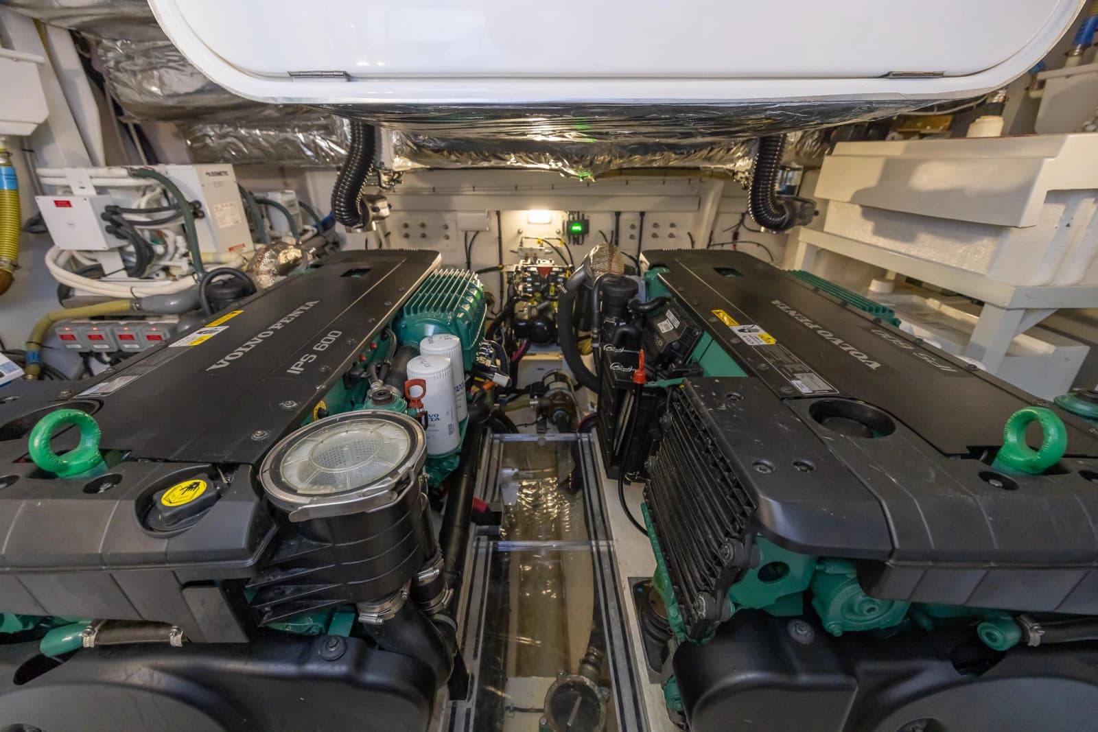 2020 Princess V50 - Photo 34