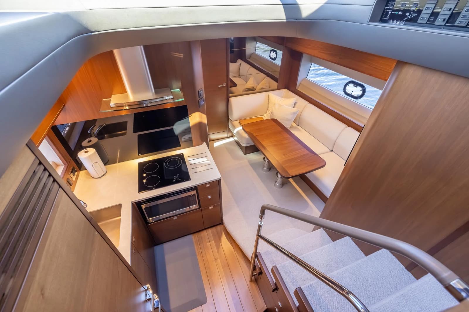 2020 Princess V50 - Photo 20