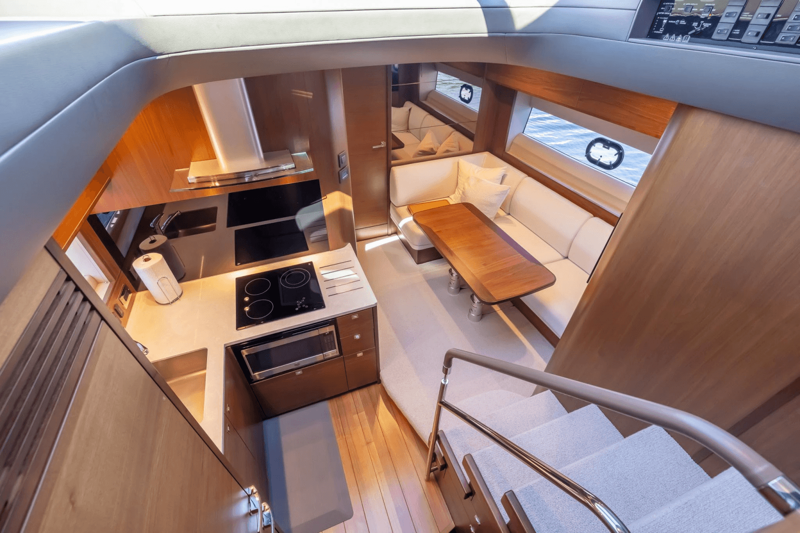 2020 Princess V50 - Photo 20