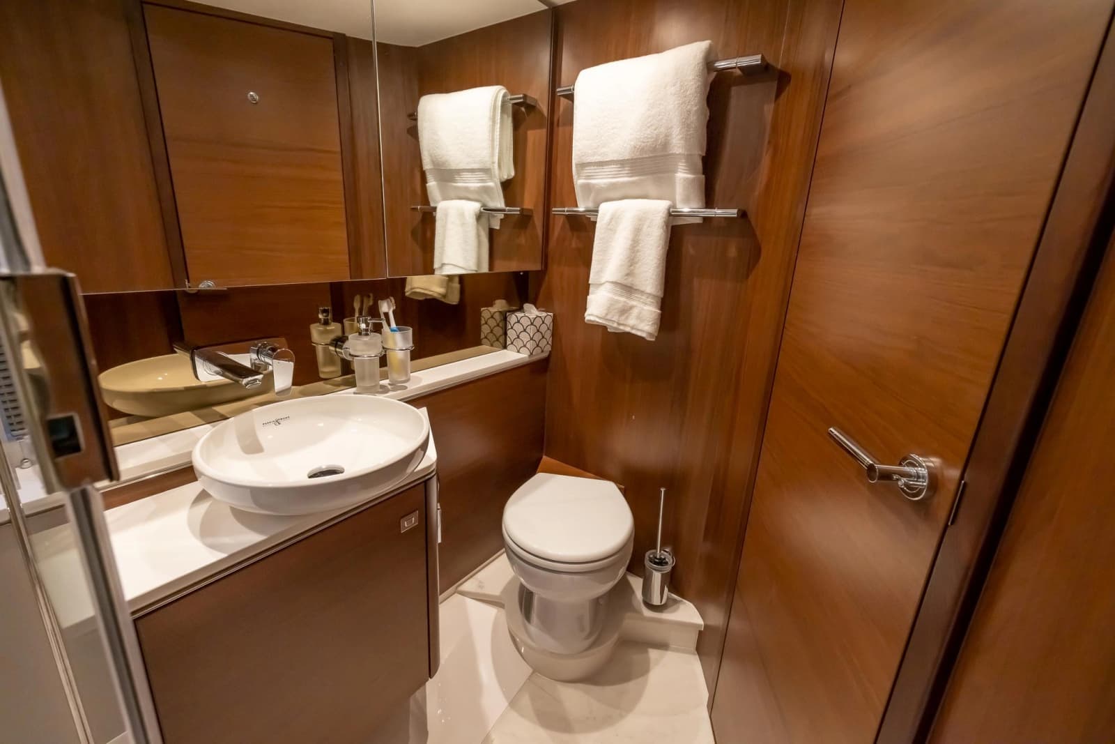 2020 Princess V50 - Photo 33