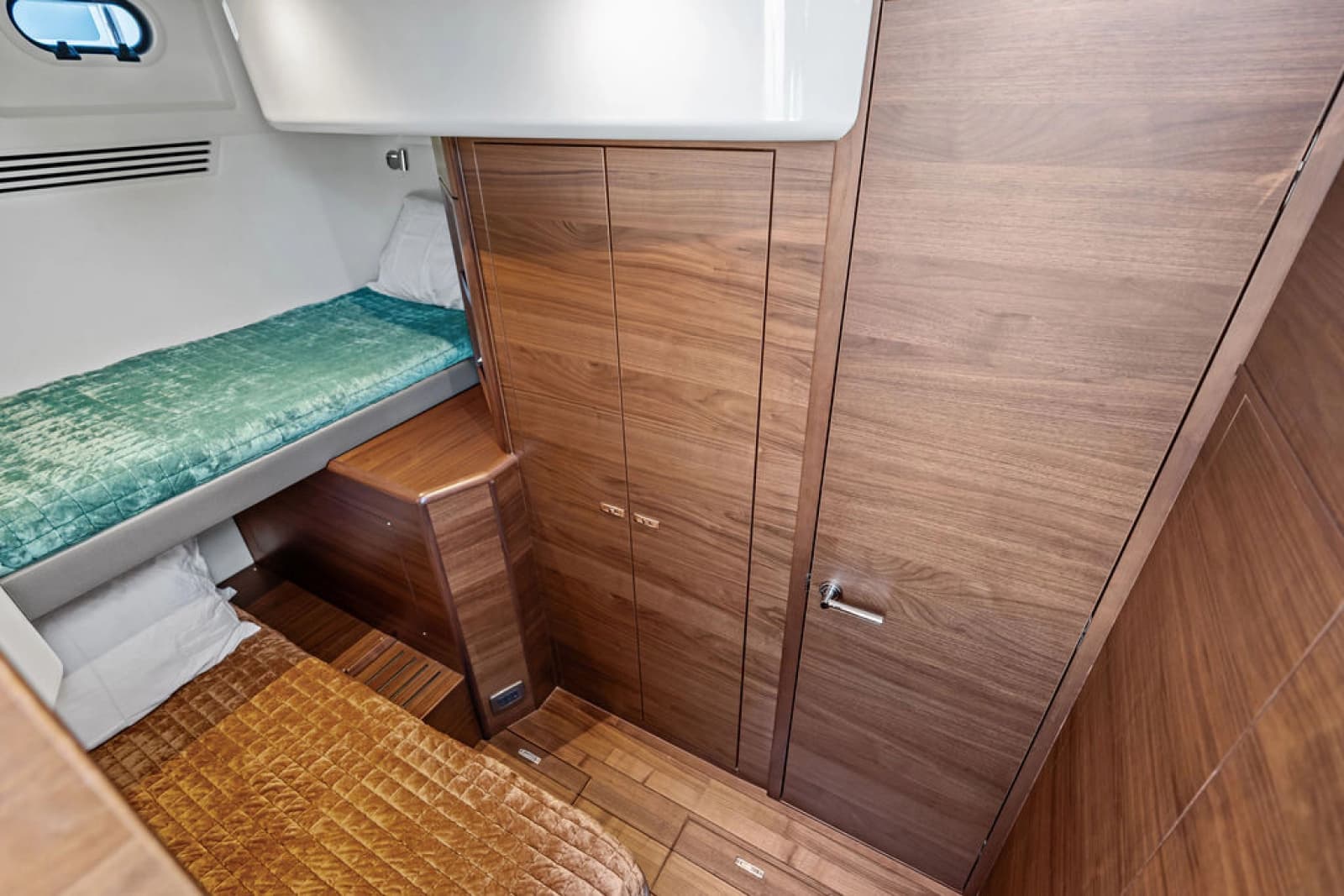 2025 Princess F65 - Photo 51