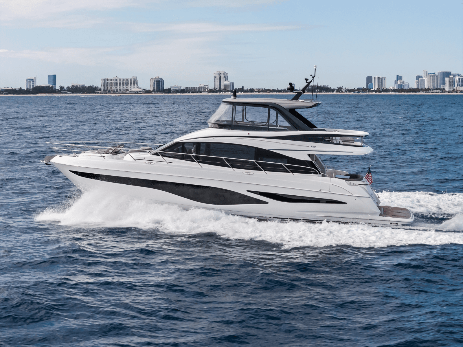 2025 Princess F65 - Photo 2