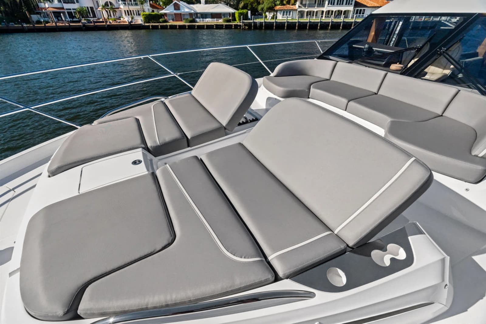 2025 Princess F65 - Photo 14