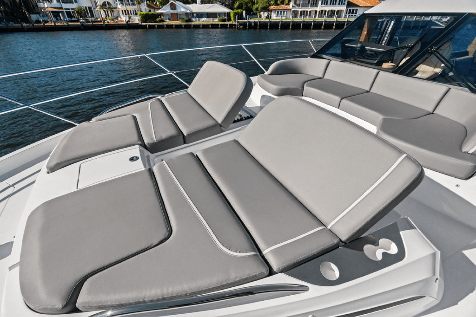 2025 Princess F65 - Photo 14