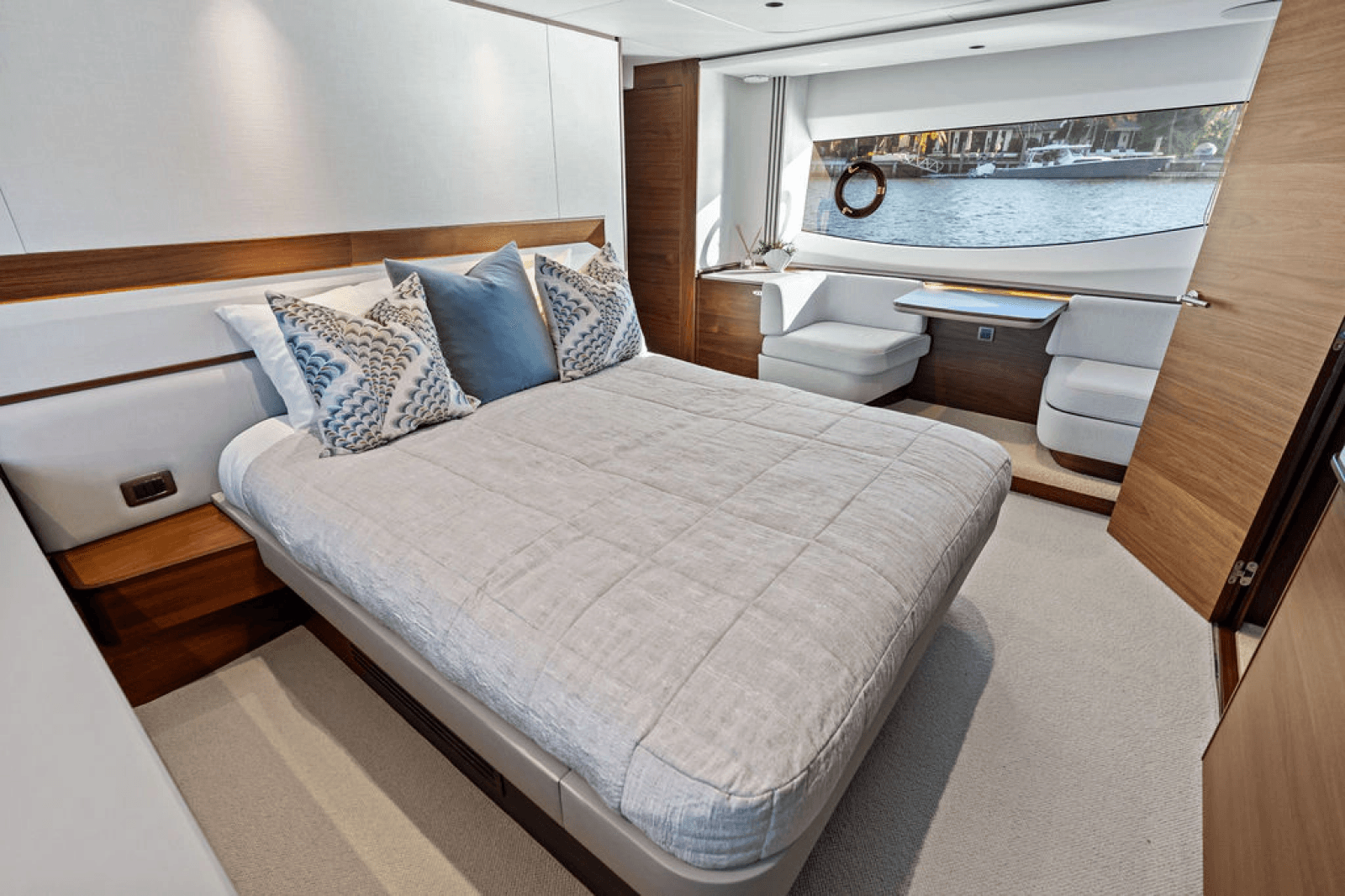 2025 Princess F65 - Photo 43