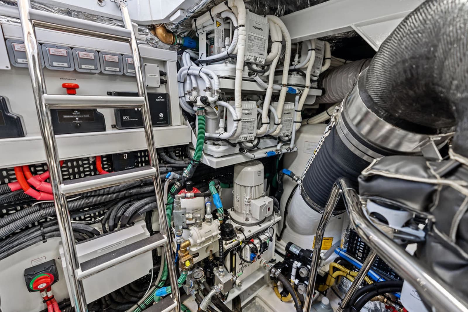 2025 Princess F65 - Photo 48