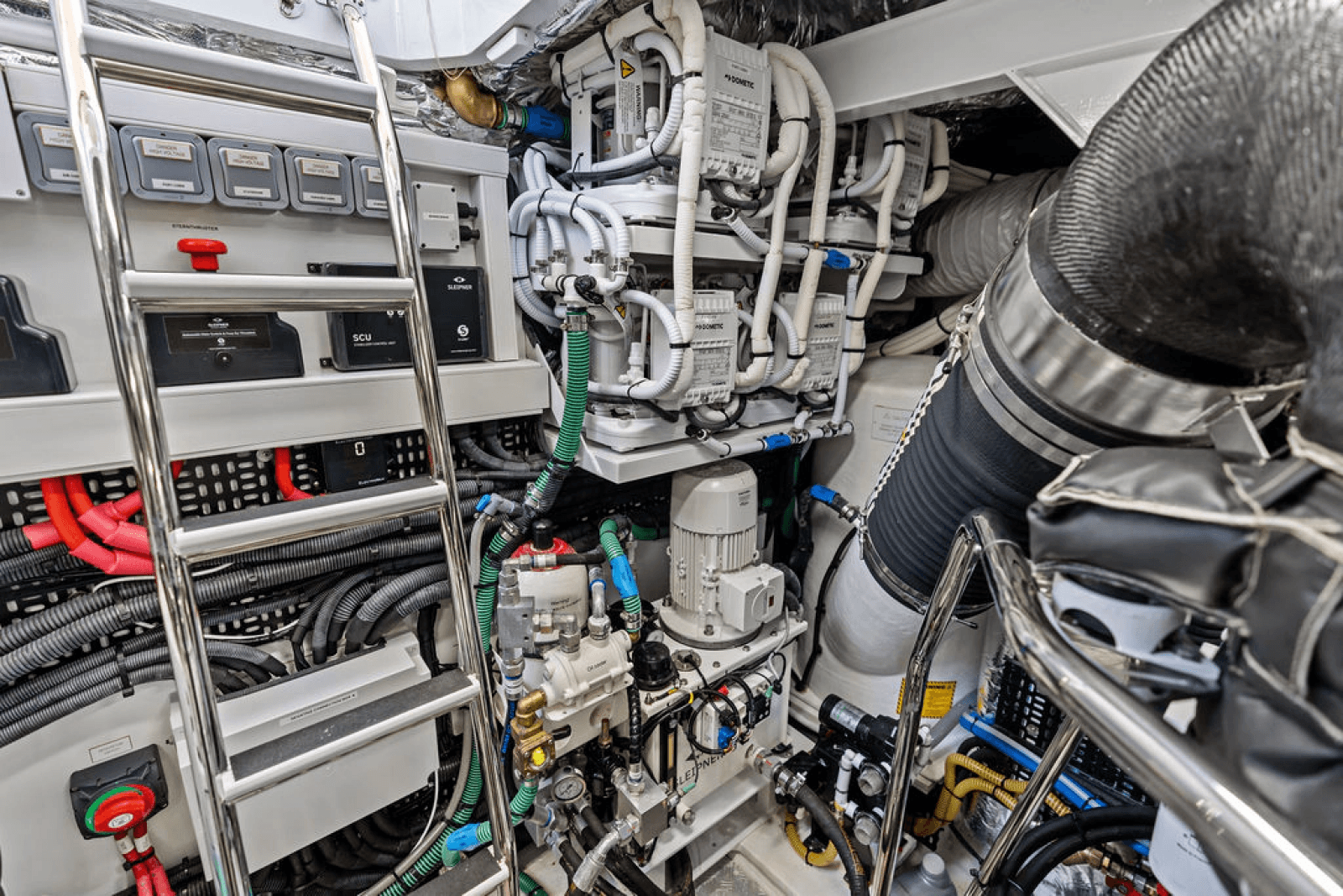 2025 Princess F65 - Photo 48
