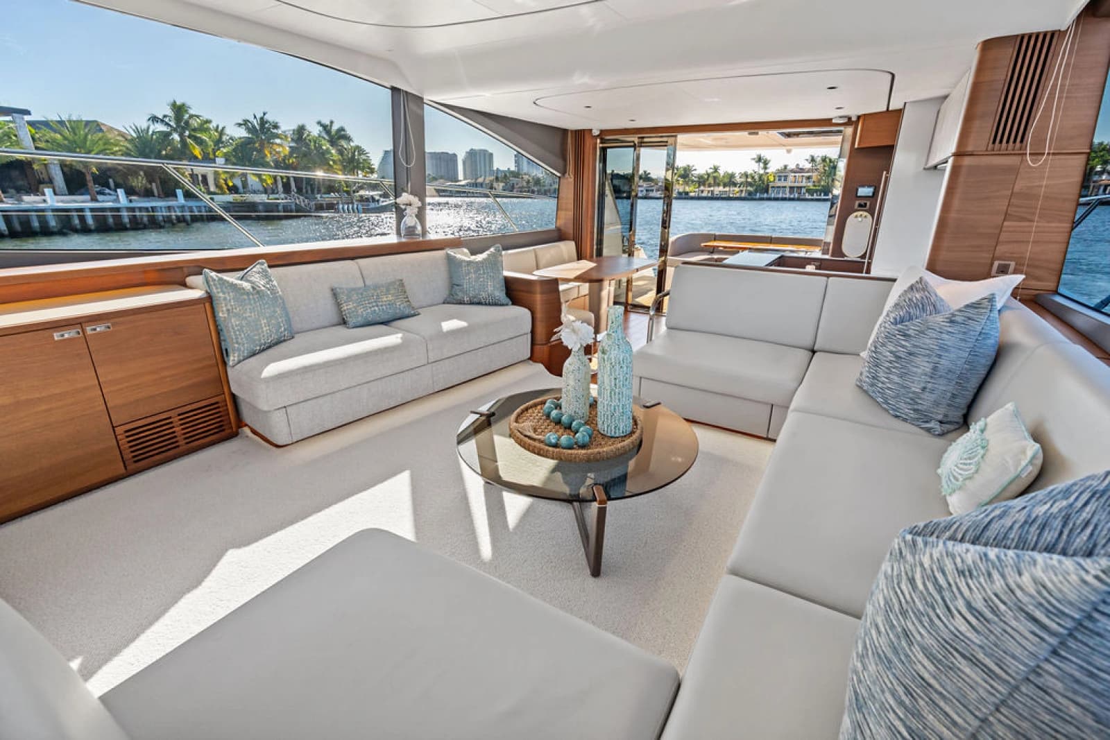2025 Princess F65 - Photo 25