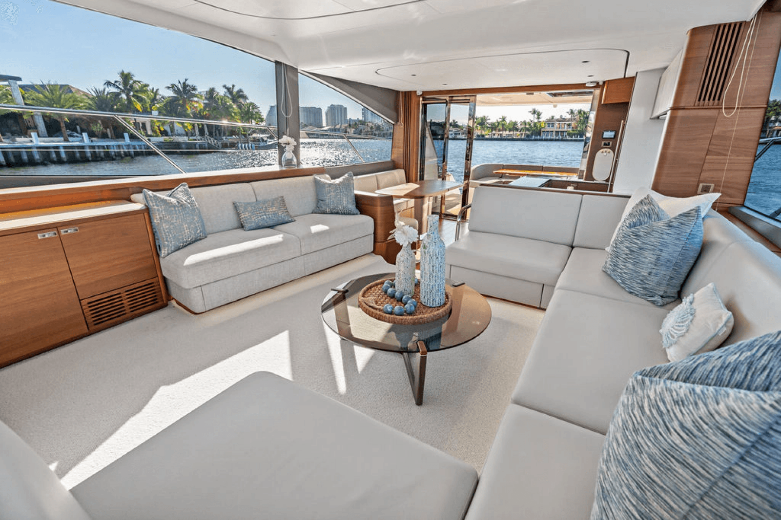 2025 Princess F65 - Photo 25