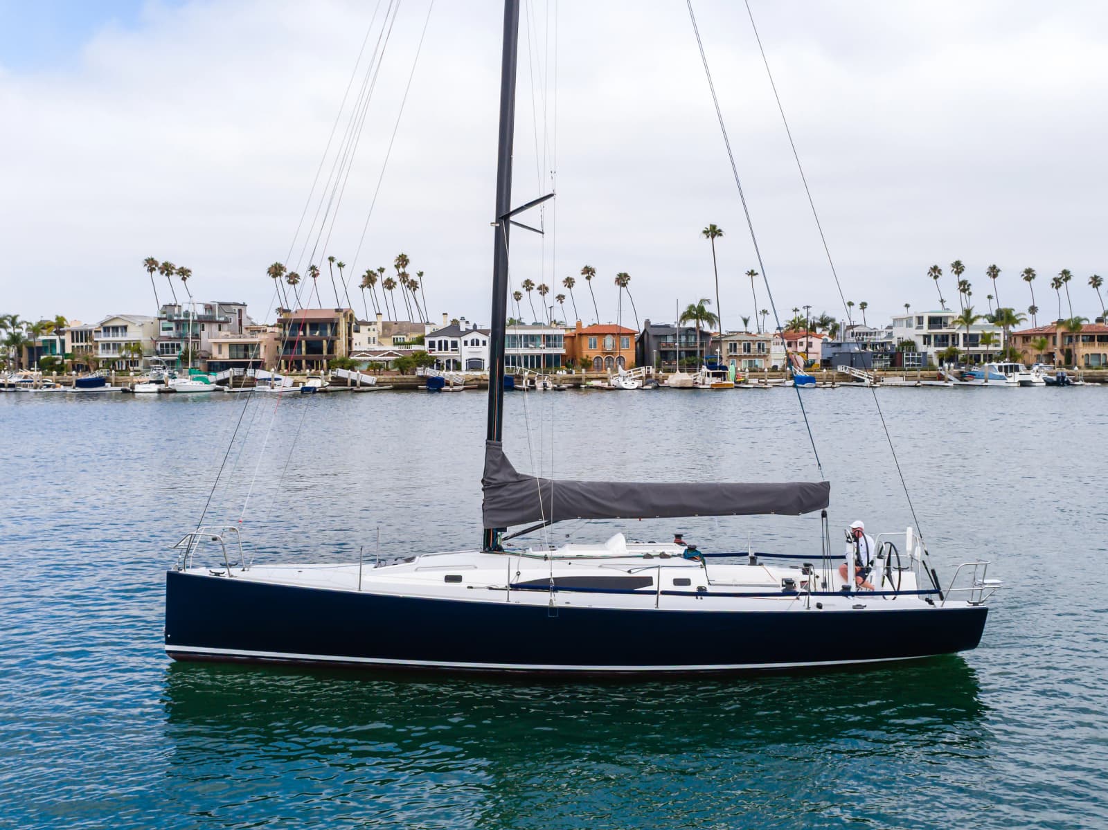 2019 J Boats J/121 - Photo 2