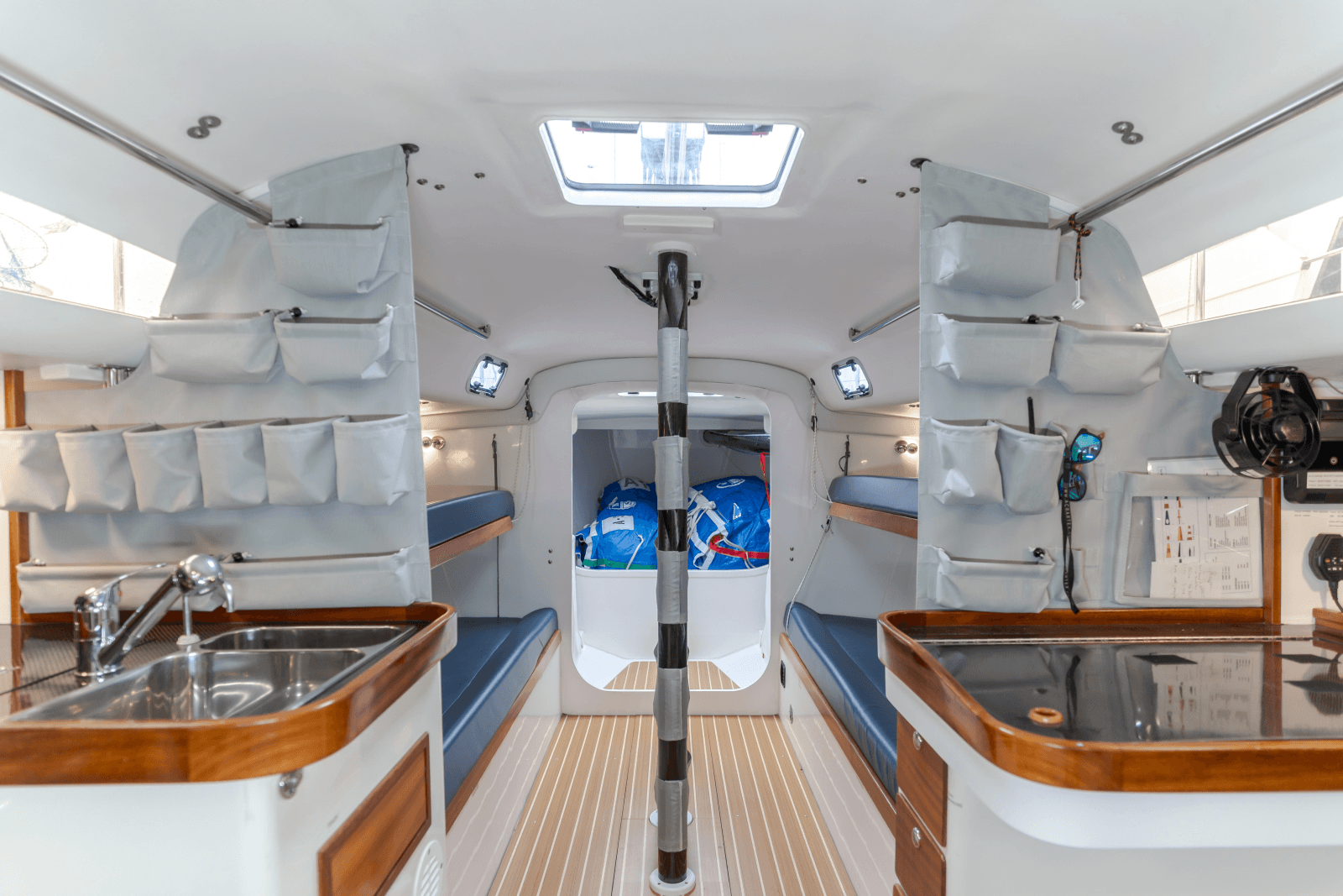 2019 J Boats J/121 - Photo 9