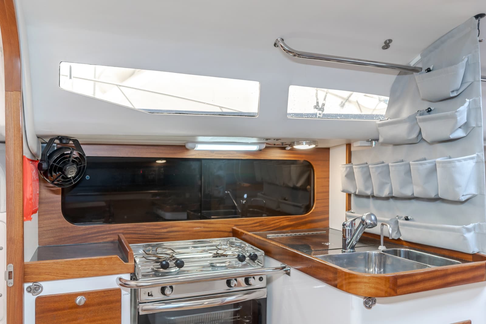 2019 J Boats J/121 - Photo 5