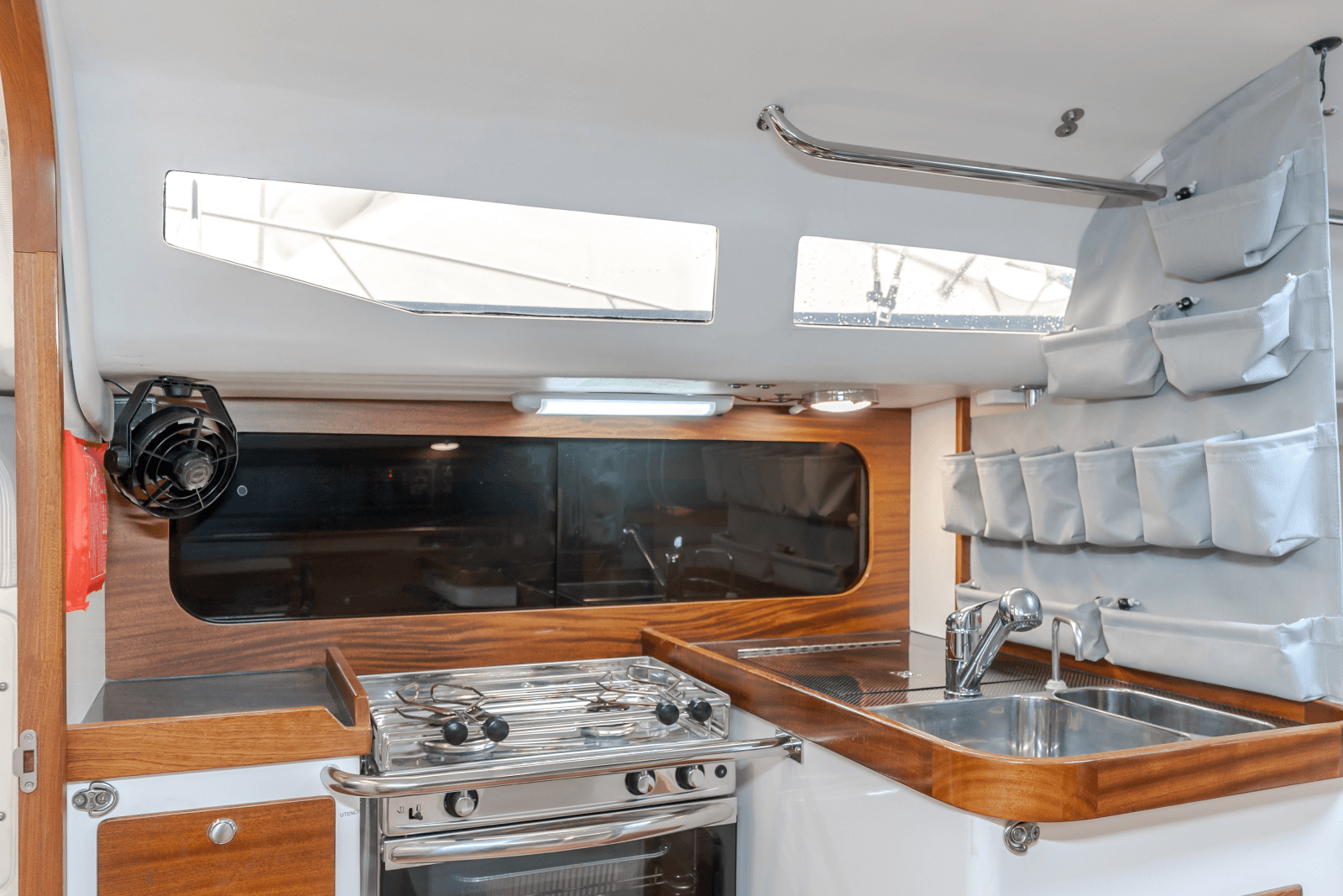 2019 J Boats J/121 - Photo 5