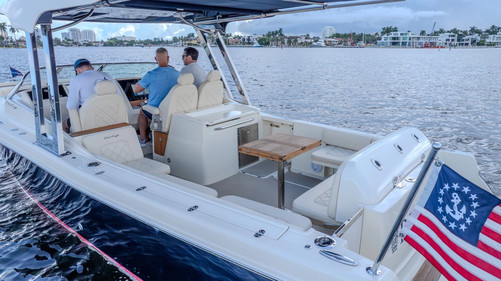 2019 Chris-Craft Calypso 30 - Photo 7