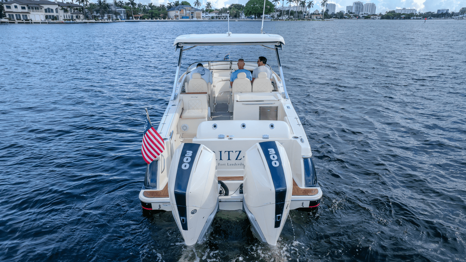 2019 Chris-Craft Calypso 30 - Photo 4