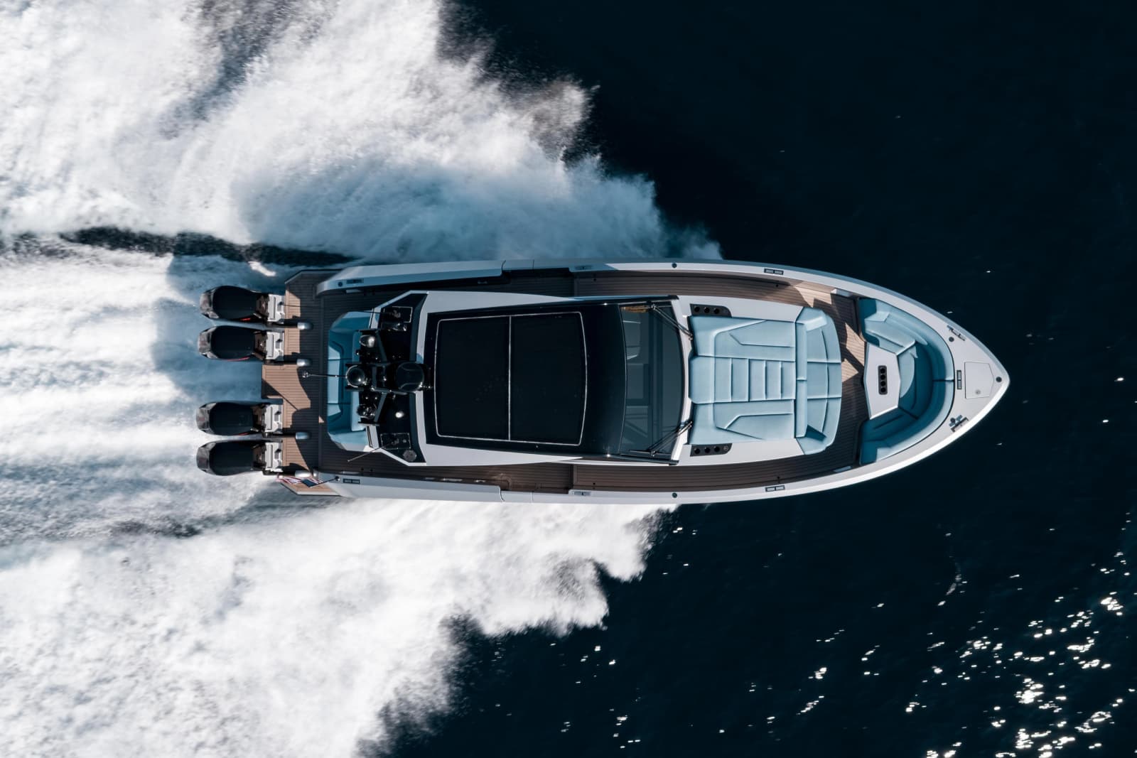 2023 Vanquish Yachts VQ45 Veloce Hardtop - Photo 7