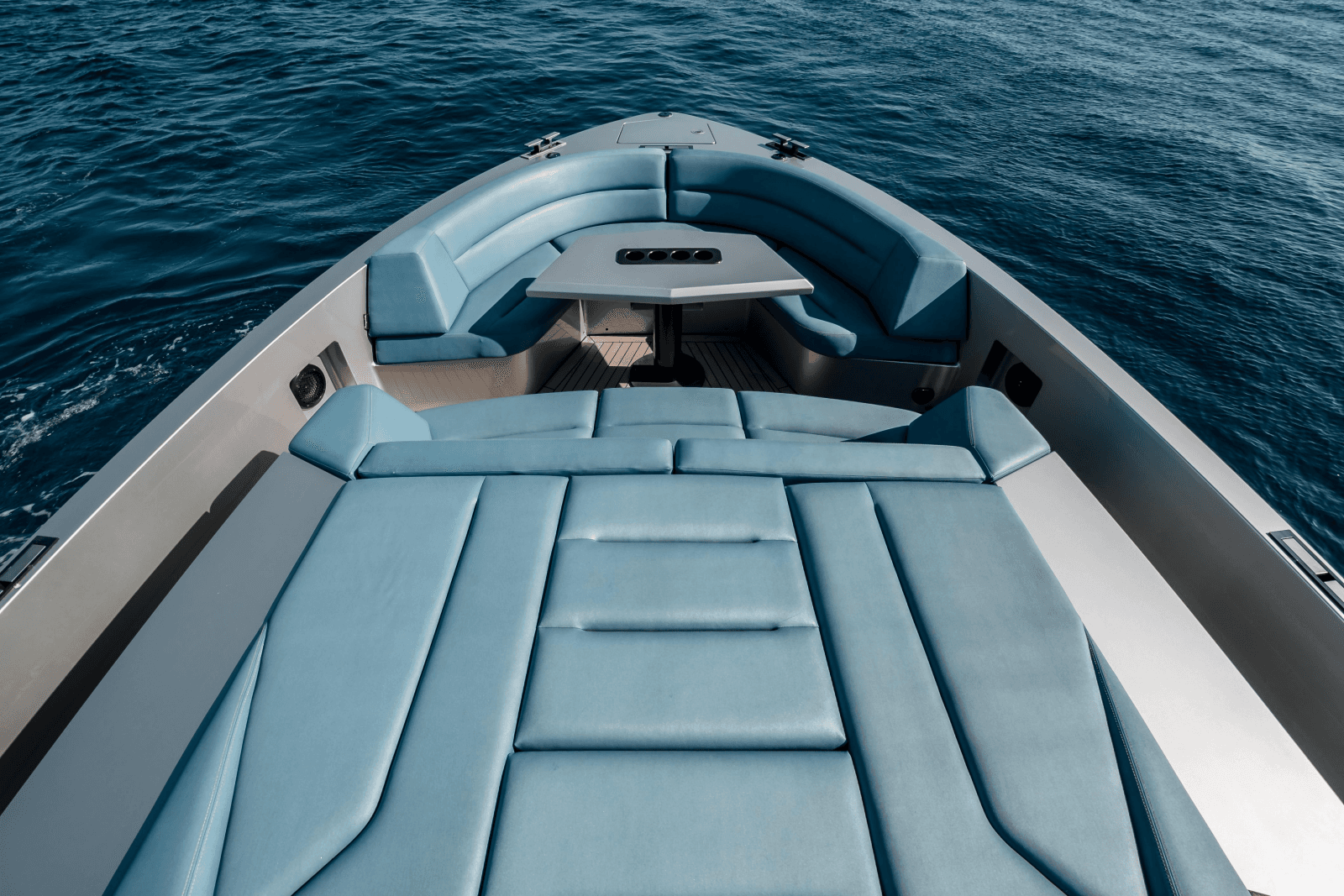 2023 Vanquish Yachts VQ45 Veloce Hardtop - Photo 24
