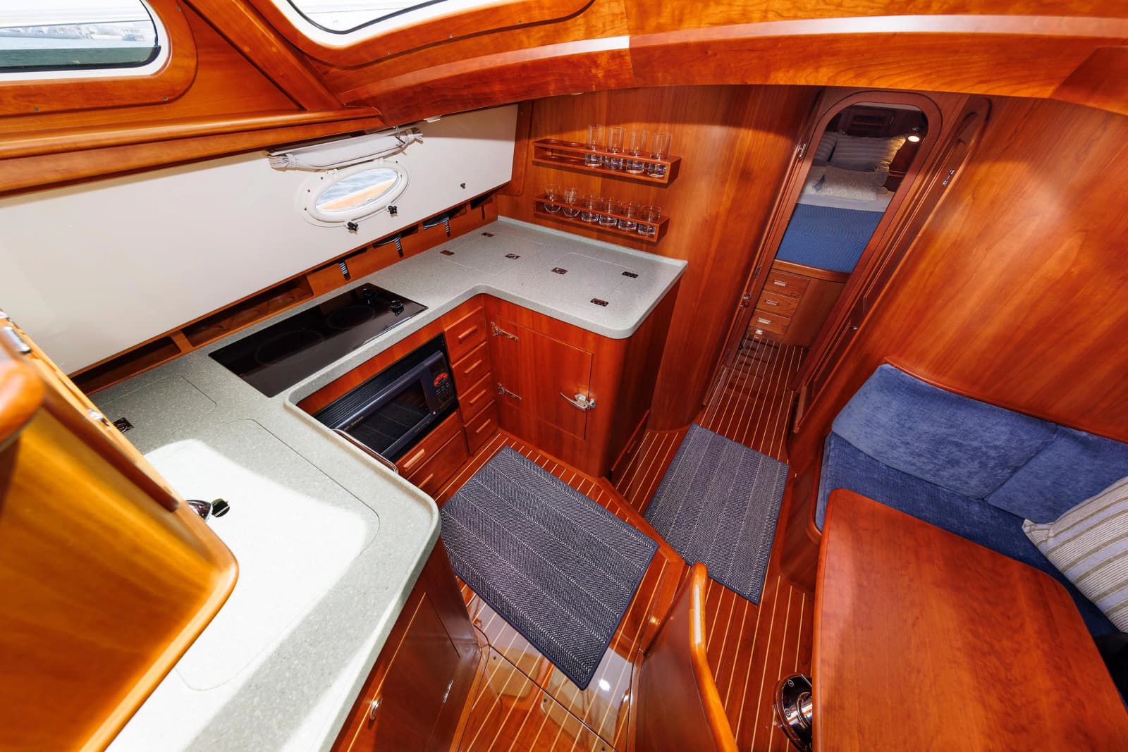2009 Hinckley Talaria 44 MY - Photo 24