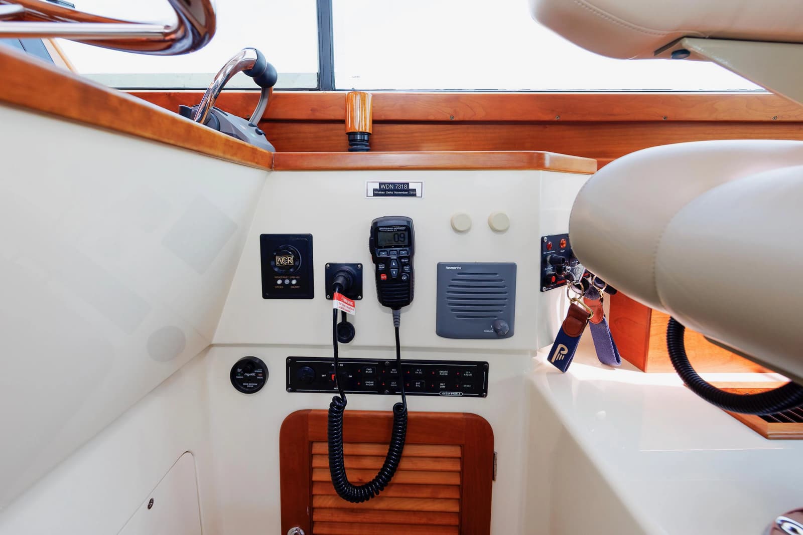 2009 Hinckley Talaria 44 MY - Photo 22