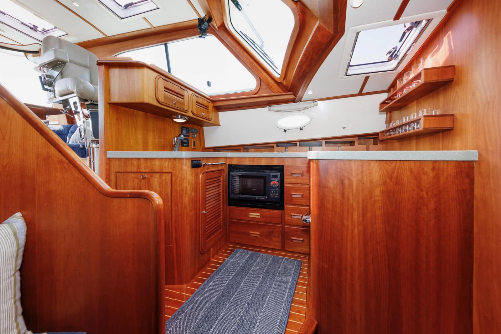 2009 Hinckley Talaria 44 MY - Photo 28