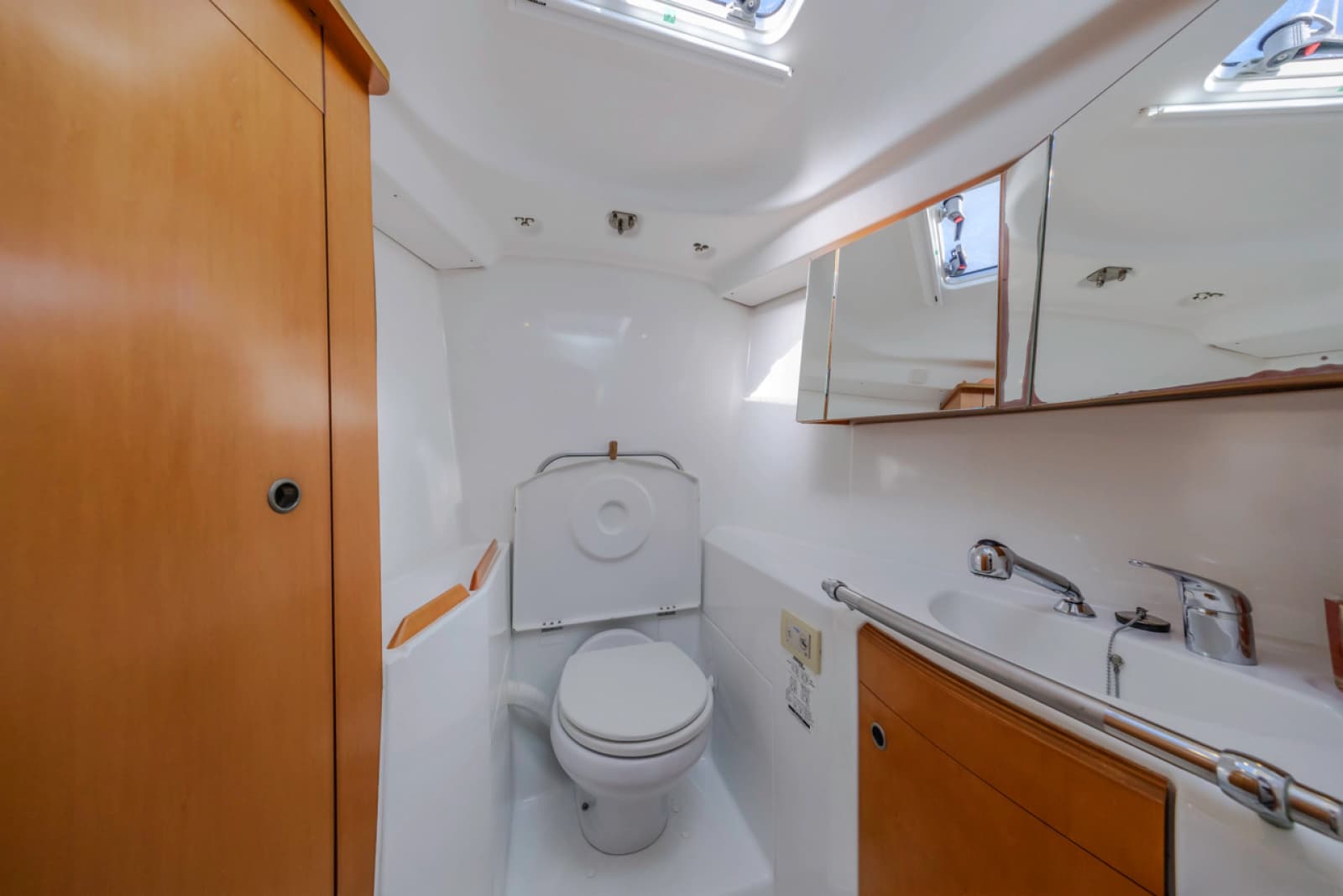 2005 Beneteau First 44.7 - Photo 30
