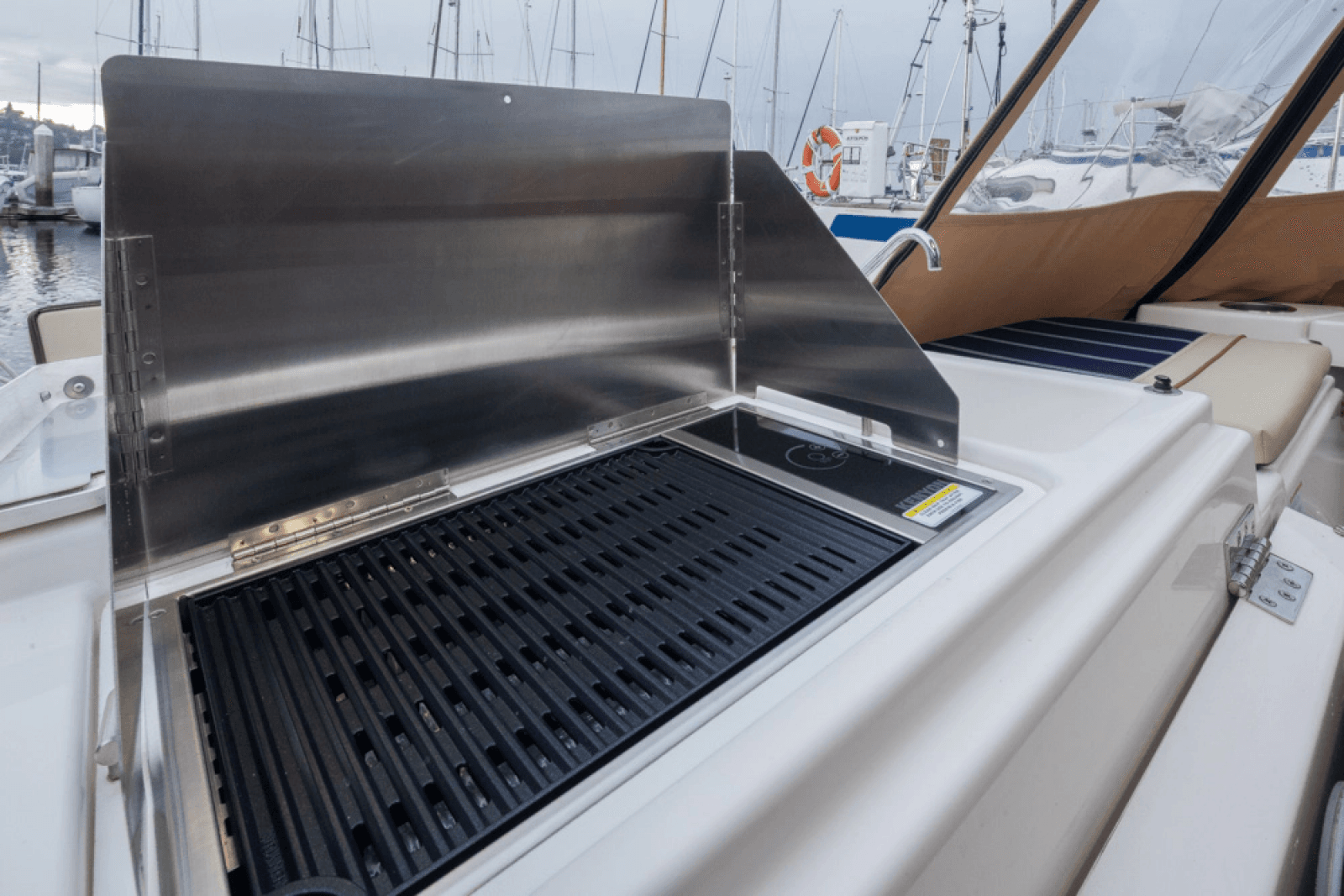 2024 Ranger Tugs R27 Luxury Edition - Photo 8