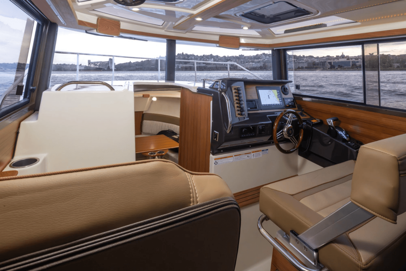 2024 Ranger Tugs R27 Luxury Edition - Photo 15