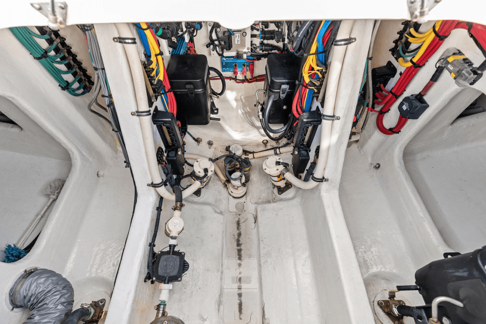 2022 Intrepid 438 - Photo 37