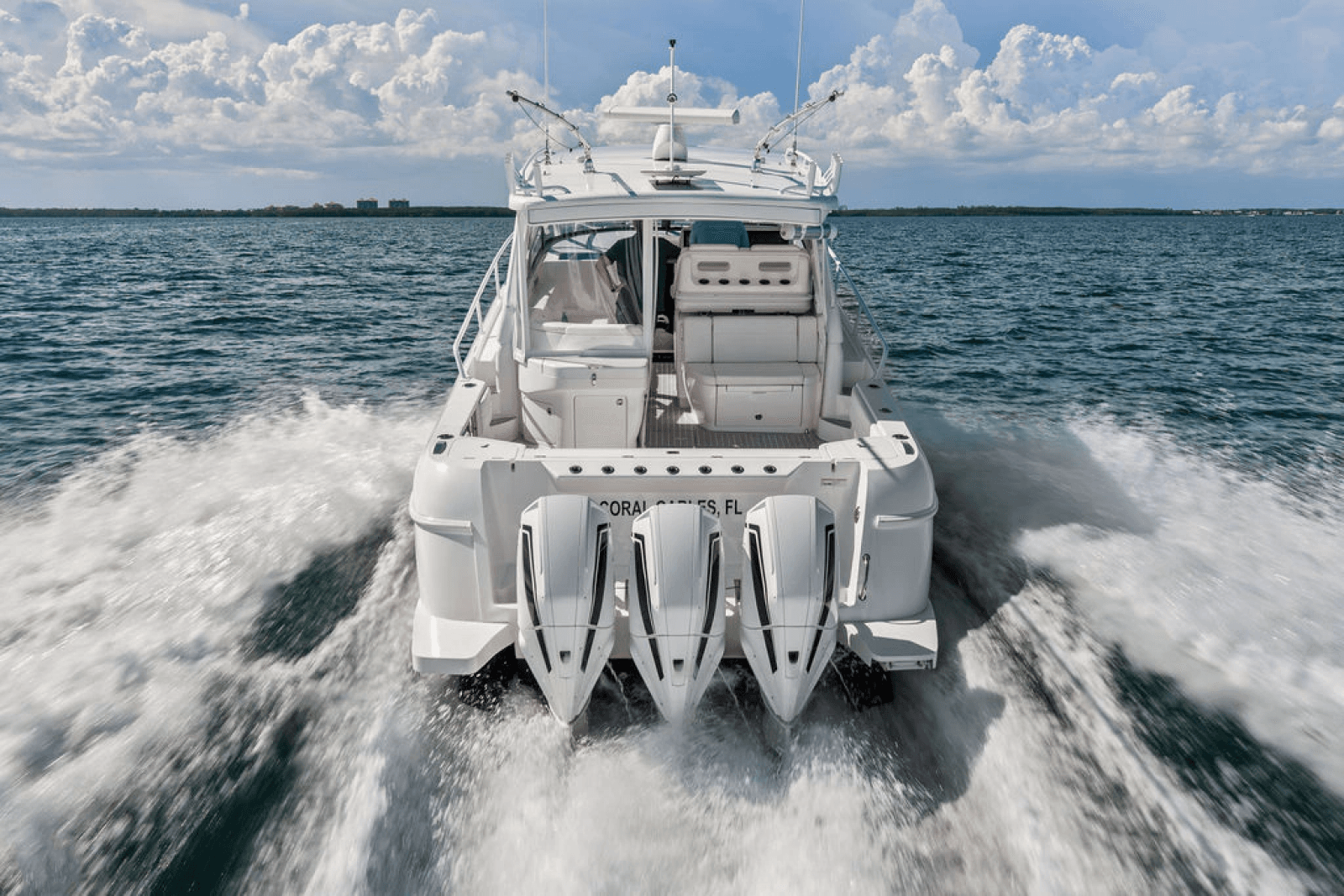 2022 Intrepid 438 - Photo 6