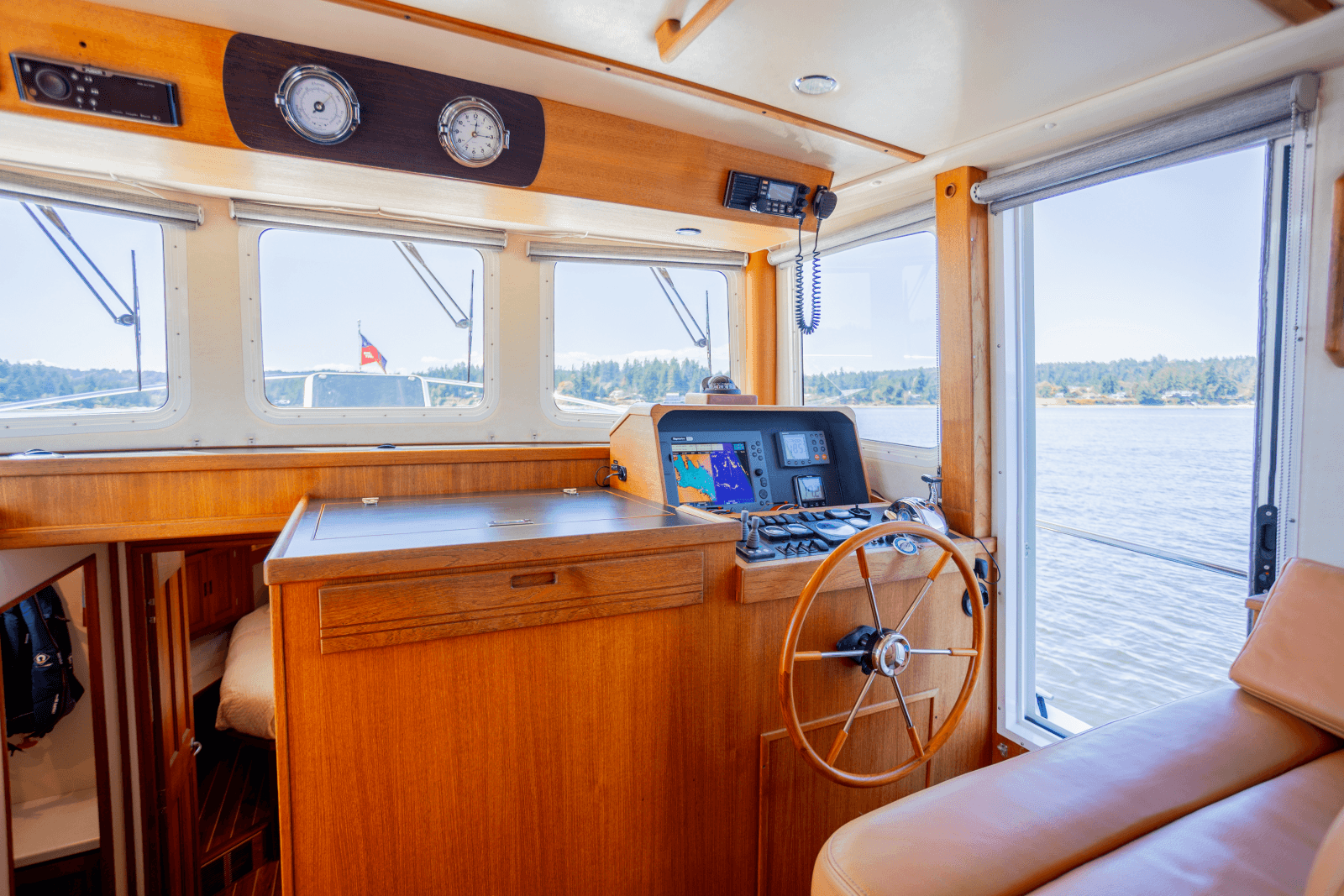 2005 Nordic Tugs 37 Fly - Photo 17