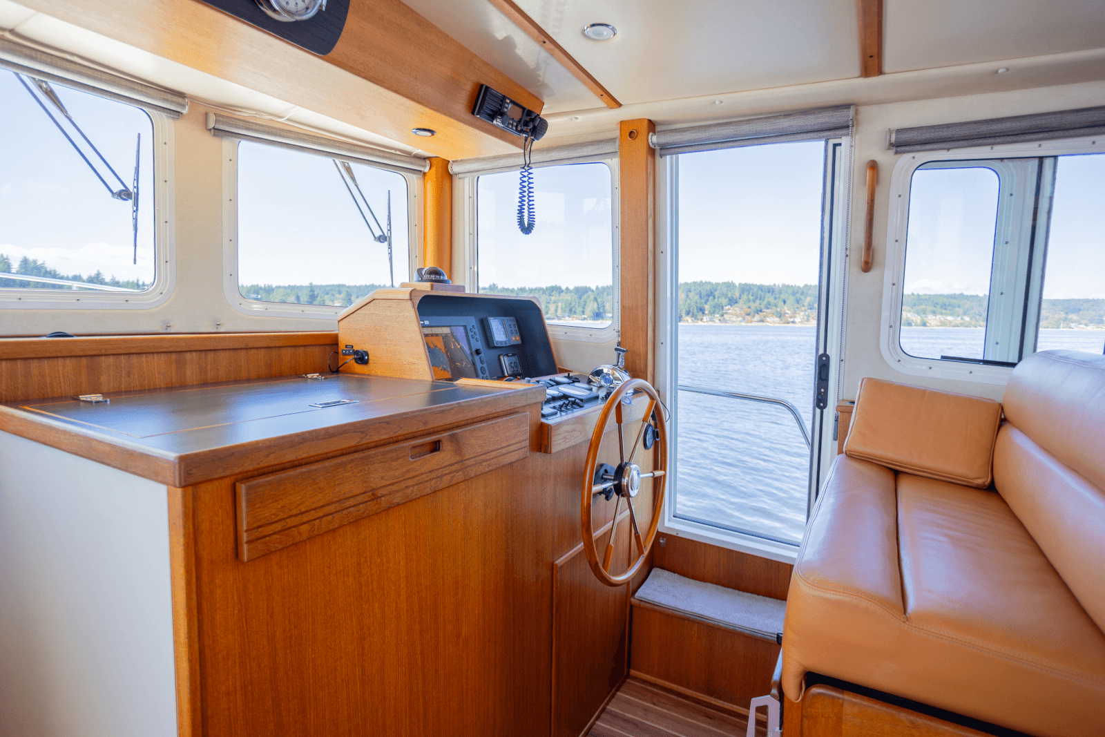 2005 Nordic Tugs 37 Fly - Photo 15