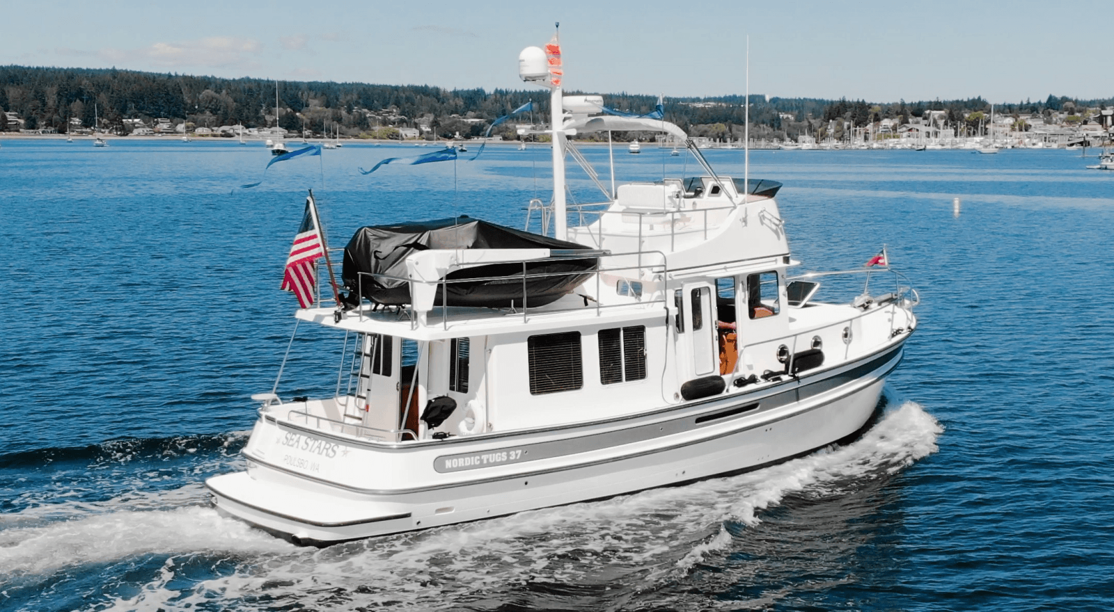2005 Nordic Tugs 37 Fly - Photo 2