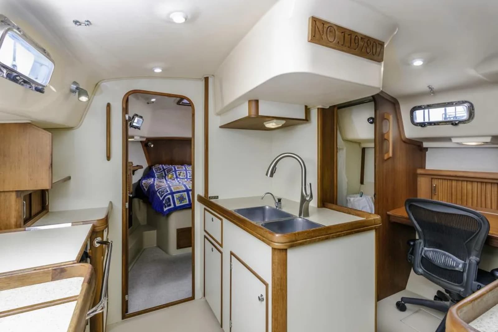 2007 Island Packet SP Cruiser - Photo 22