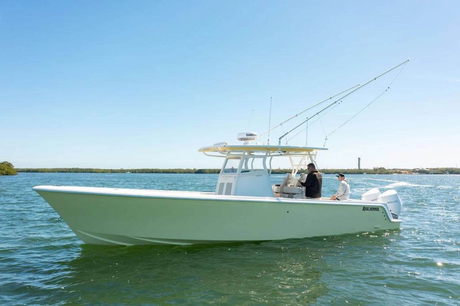 2023 Reef Runner 340 Center Console - Photo 8