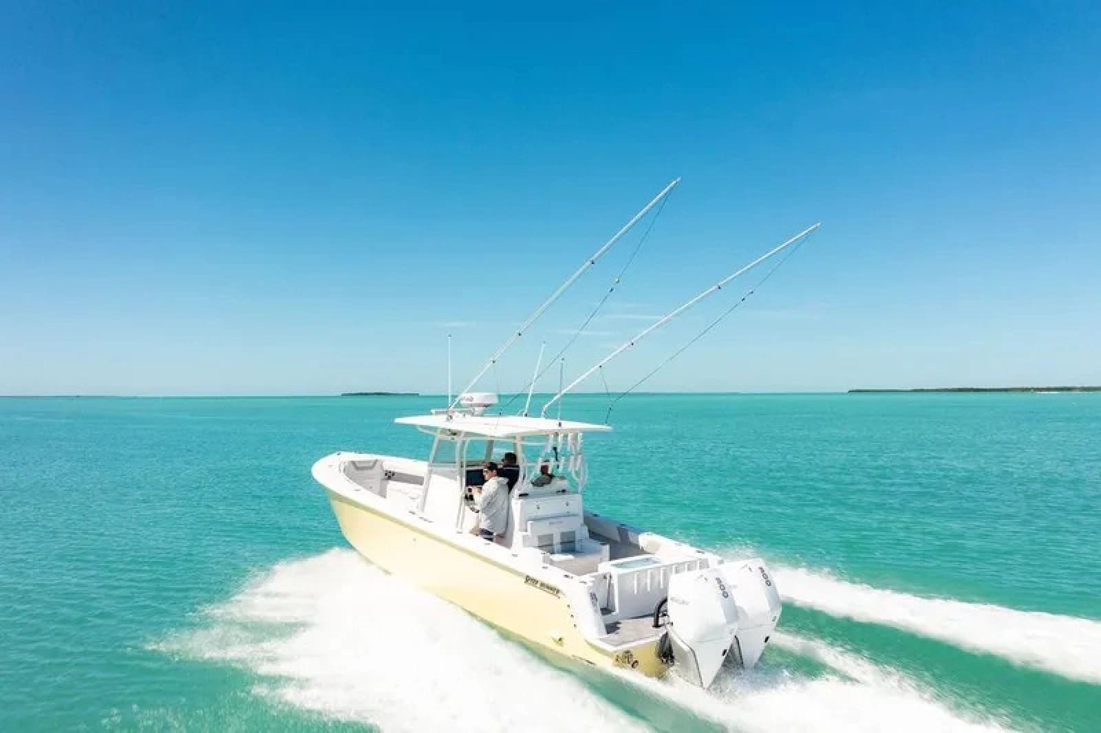 2023 Reef Runner 340 Center Console - Photo 3